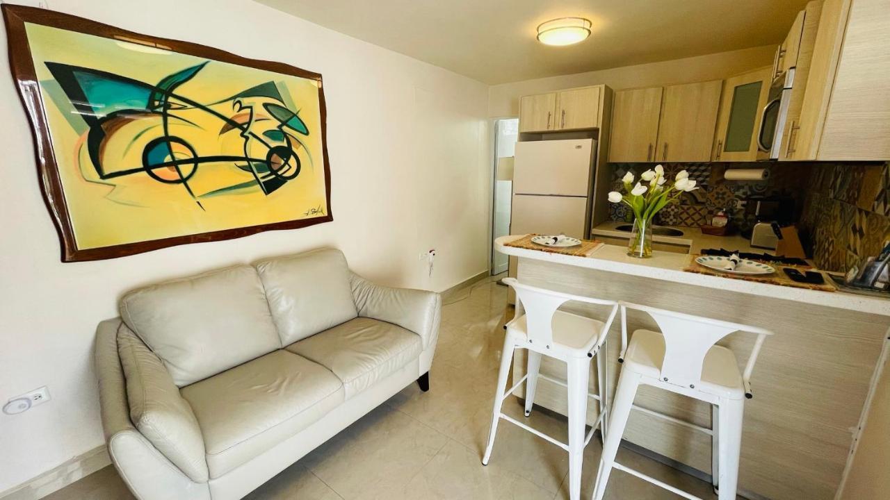 Compact Haven With Private Entrance And Free Parking And Laundry Apartment Понсе Екстериор снимка