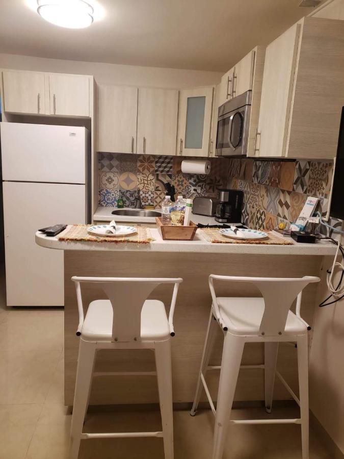 Compact Haven With Private Entrance And Free Parking And Laundry Apartment Понсе Екстериор снимка