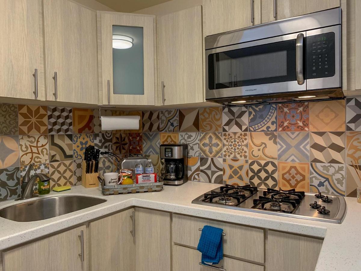 Compact Haven With Private Entrance And Free Parking And Laundry Apartment Понсе Екстериор снимка